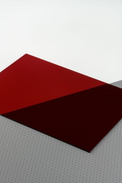 Plexiglass sur mesure Teinté Rouge ep 3 : Altuglas 100-12000